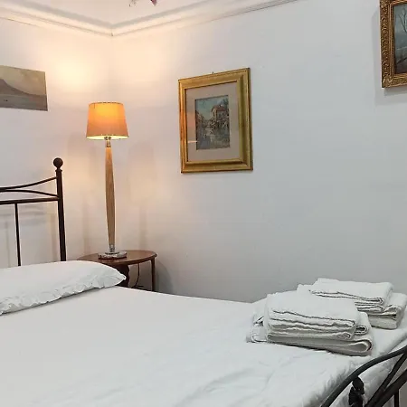 Napales Garibaldi Station Fraternite *